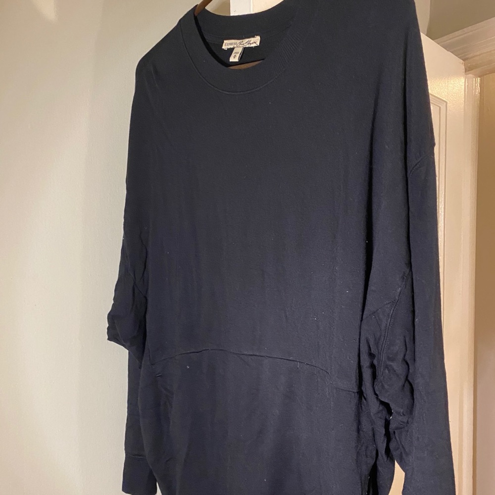 Express super-soft Knit Crew in Black